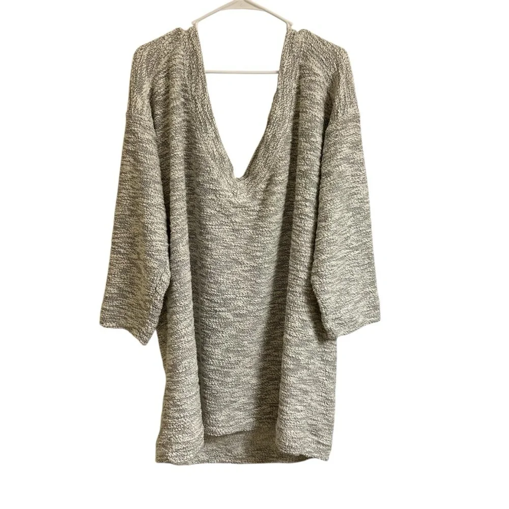 Free People FP Beach Fireside Gray White Textured Cover-up Tunic Sweater Sz M/L